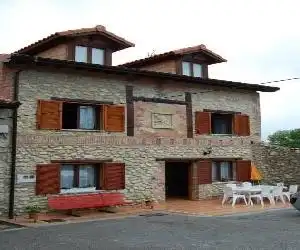 Hosteria El Corralucu - hotel en Serdio
