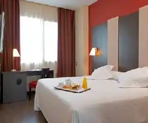 Hotel Agustinos - hotel en Berrioplano