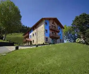 Hotel-Apartamento Rural Atxurra - hotel en Bermeo