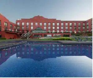 Hotel Barcelona Golf Resort - hotel en Sant Esteve Sesrovires