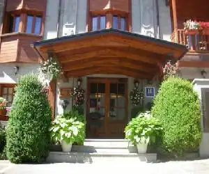 Hotel Bujaruelo - hotel en Torla