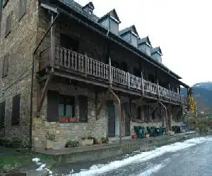 Hotel Castieru - hotel en Escuñau