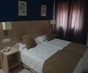 Hotel Catalán Puerto Real - hotel en Puerto Real