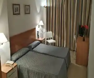 Hotel el Paraiso - hotel en Caleta De Velez