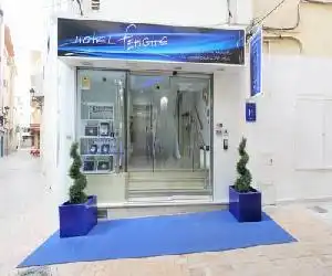 Hotel Fetiche Alojamiento con Encanto - hotel en Benidorm