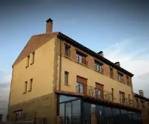 Hotel La Barrosa - hotel en Abejar