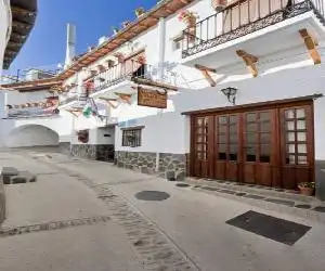 Hotel La Fragua I - hotel en Trevélez