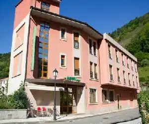 Hotel las Cruces - hotel en Belmonte de Miranda