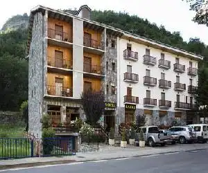 Hotel Latre Broto - hotel en Broto