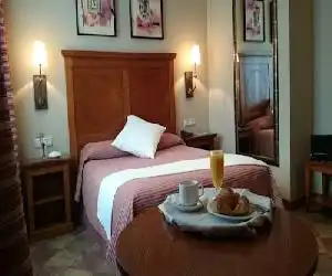 Hotel Pamplona Villava - hotel en Villava
