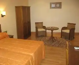Hotel Pattaya - hotel en Mocejón