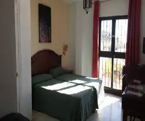 Hotel Playamaro - hotel en Maro