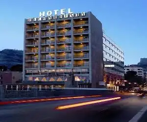 Hotel Reconquista