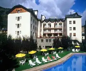 Hotel Restaurant Pessets & SPA - hotel en Sort