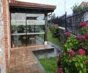 Hotel Restaurante Playa de Las Llanas - hotel en Muros de Nalón