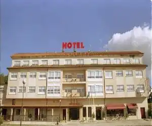 Hotel Rosalía - hotel en Padrón
