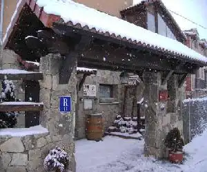 Hotel Rural El Yantar de Gredos - hotel en San Martín del Pimpollar