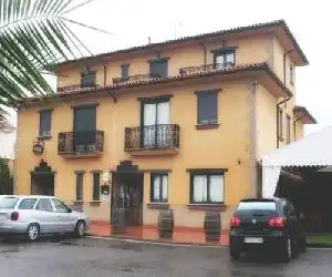 Hotel Rural Hojaranzos - hotel en Tejeda de Tiétar