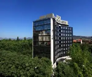 Hotel Tres Reyes Pamplona - hotel en Pamplona