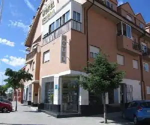 Hotel Velilla - hotel en Velilla de San Antonio