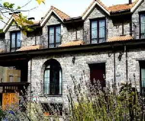 Hotel Villa Virginia - hotel en Sabiñánigo