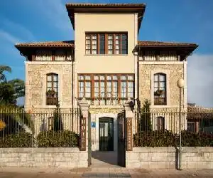Hotel Villadesella