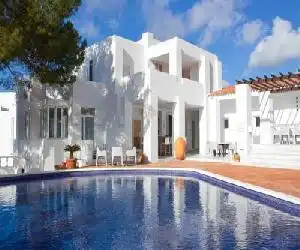 Hotel Village - hotel en Cala Vadella