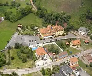 Hotel y Casona El Carmen - hotel en Perlora