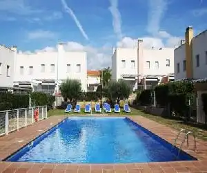 Hotur Via Augusta - hotel en Creixell