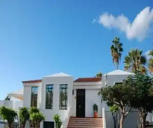 100 Island Village Julia - hotel en Csta Adje