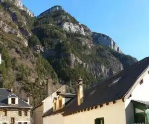 La Cabaña - hotel en Canfranc