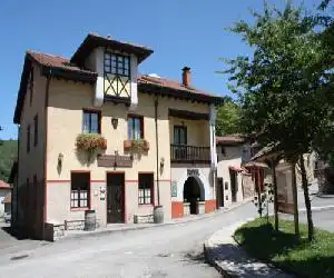 La Casona De Entralgo - hotel en Pola de Laviana