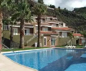 La Muralla Apartamentos - hotel en Puerto Naos