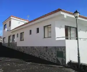 La Palma Hostel by Pension Central - hotel en Fuencaliente de la Palma