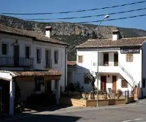 La Rueda Apartamentos Rurales - hotel en Chulilla