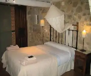 La Serranilla - hotel en San Esteban de la Sierra