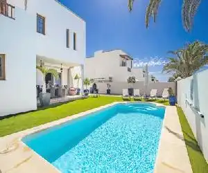 Las Caletas Village - hotel en Costa Teguise
