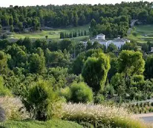 Las Colinas Golf & Country Club Residences - hotel en Villa Martin