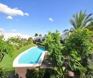 Las Palmeras - hotel en Crevillente