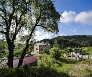 Les Muntades - hotel en Jorba