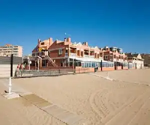 Lloyds Beach Club - hotel en La Mata