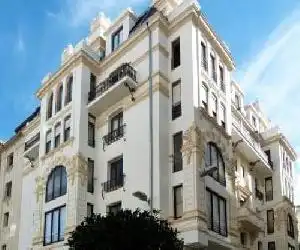 Los Balcones del Arte - hotel en Santander