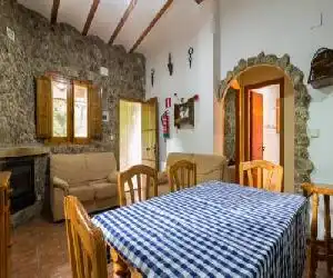 Casas Rurales Los Enebros Nerpio - hotel en Nerpio