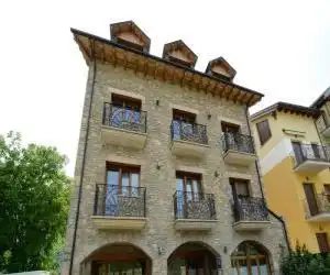 Hotel Los Nogales - hotel en Campo
