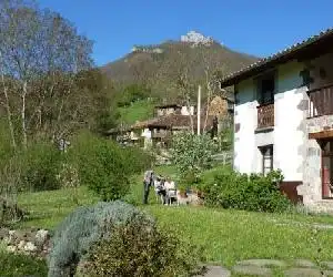 Casa Rural Los Riegos - hotel en Caso