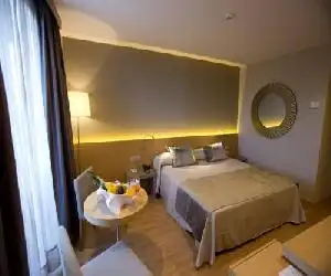 M.A. Hotel Sevilla Congresos - hotel en Sevilla