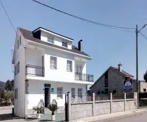 Hotel Martinez - hotel en Xesteriña