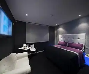 Motel Venus La Coruña - hotel en Guísamo