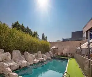 Hotel Puerta de Bilbao - hotel en Barakaldo