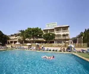 Aparthotel Ferrer Isabel - hotel en Cala Bona